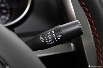 2017款黄海N3 2.5T手动四驱运动版XD25T5 