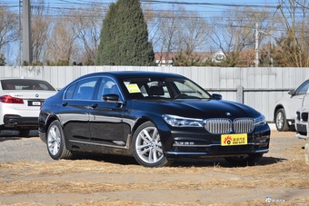 2018款宝马7系730Li 2.0T自动尊享型卓越套装