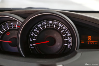 2014款逸致1.8L自动精英版