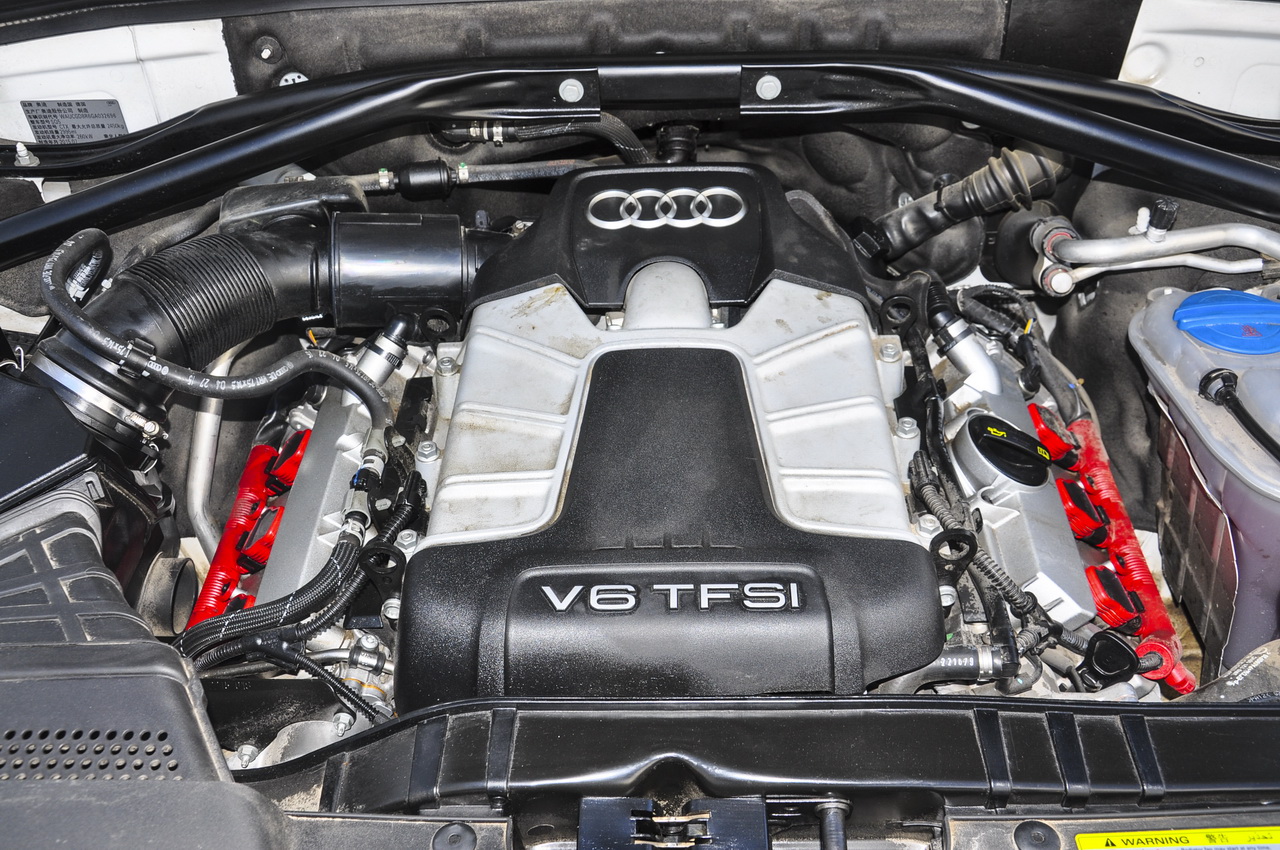 2014款奥迪SQ5 3.0T自动3.0TFSI quattro