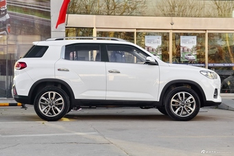 2018款现代ix35 2.0L自动两驱智勇·畅享版