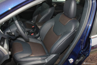 2016款自由光2.4L自动75周年致敬版