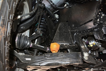 2017款撼路者2.0T自动四驱豪华版汽油5座