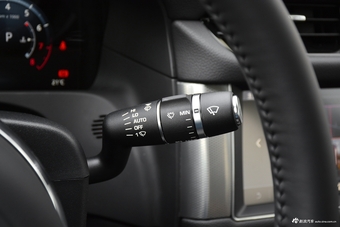 2018款捷豹XFL 2.0T自动250PS尊享版