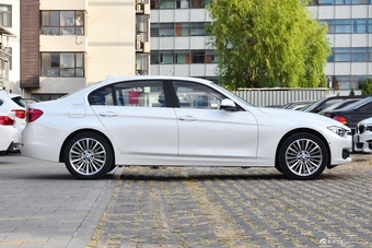 2019款宝马3系2.0T自动时尚型320Li xDrive