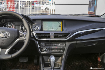 2014款V6菱仕1.5T手动智控版