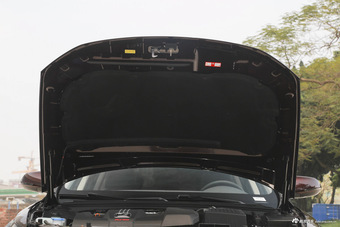 2016款众泰Z700 1.8T自动DCT尊贵型