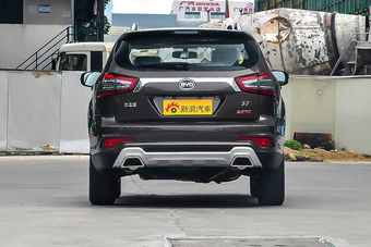 2017款比亚迪S7 2.0T自动豪华型