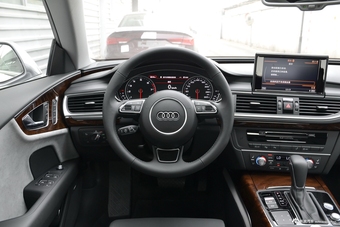 2018款奥迪A7 3.0T自动50TFSI quattro动感型