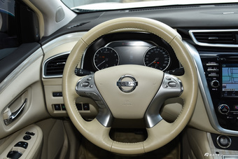 2015款楼兰 2.5L自动XV RES Plus两驱豪雅版