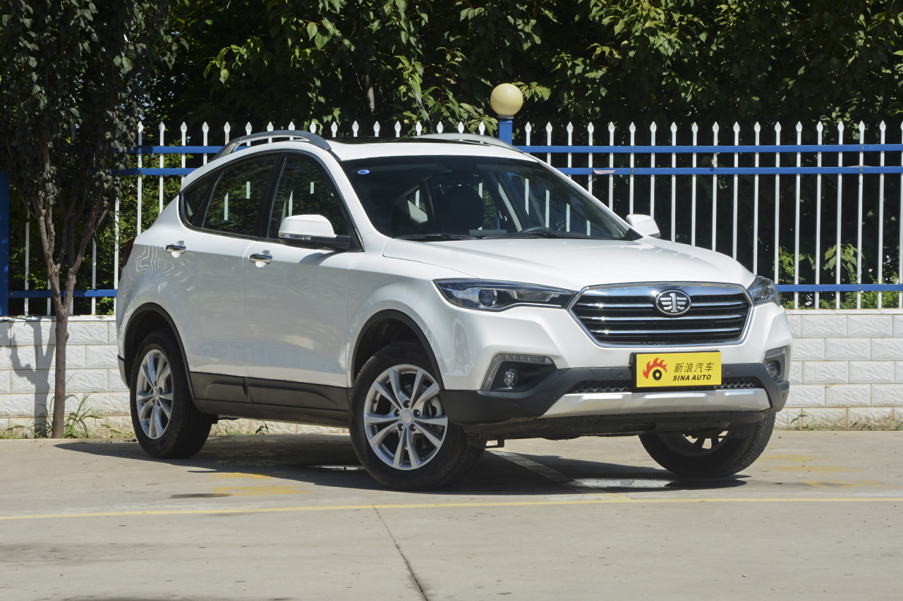 2017款奔腾X80 1.8T自动豪华型 