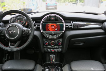 2018款MINI 2.0T COOPER S经典派