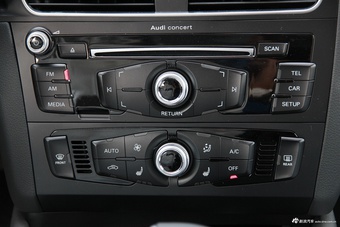 2017款奥迪Q5 2.0T 自动 40TFSI 进取型