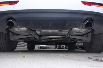 2017款奥迪Q5 2.0T自动40TFSI舒适型 