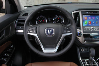 2017款长安CS95 2.0T自动四驱智驭版 