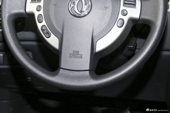 2016款风度MX6 2.0L自动四驱梦想版