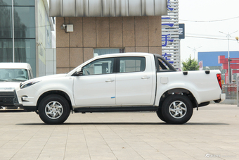 2017款域虎7 2.4T手动柴油两驱豪华版JX4D24A5L