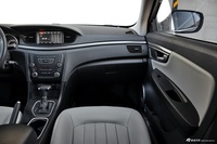 2016款奔腾B50 1.6L自动豪华型