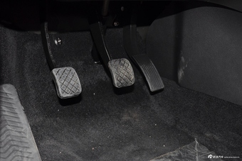 2017款宝骏560律动版1.5T手动乐享型