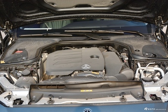 2018款奔驰CLS级2.0T自动300 豪华型