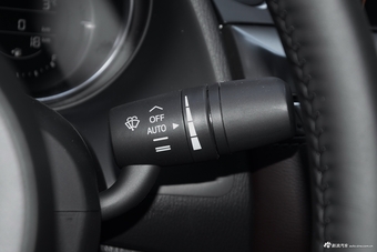 2018款阿特兹2.5L自动蓝天运动版