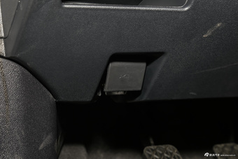 2016款海马M6 1.6L手动舒适型