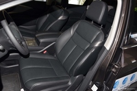 2019款楼兰2.5L自动S/C XE HEV四驱混动智联尊尚版