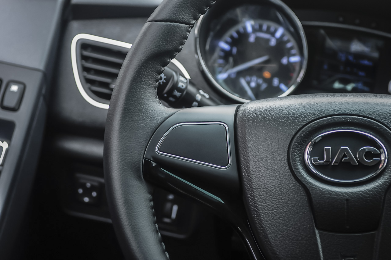 2015款帅铃T6 2.8T手动柴油新锐型HFC4DA1-2C