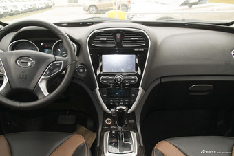 2015款传祺GS5 Super 1.8T自动四驱尊贵版