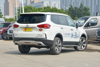 2017上汽大通D90 2.0T自动四驱北极星