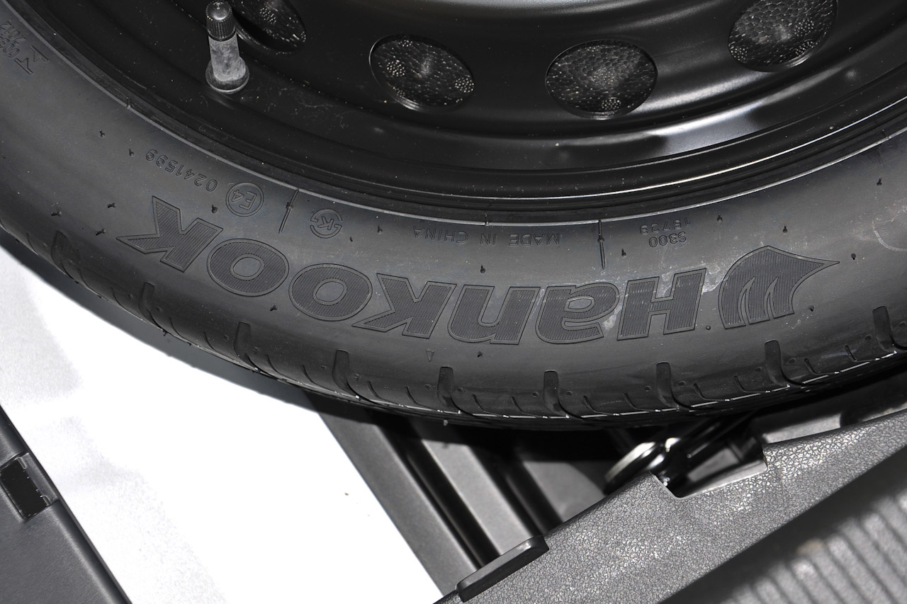 2017款奥迪A4L 2.0T自动45TFSI quattro风尚型