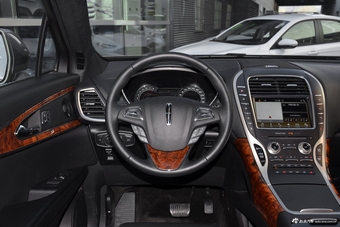 2017款林肯MKX 2.7T自动四驱尊耀版