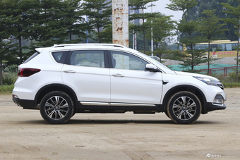 2018款东风风神AX7 1.6T自动尊贵型