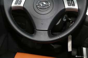 2015款黄海N2 2.8T手动两驱柴油运动版