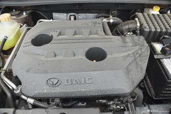 2016款幻速S6 1.5T 手动领先型 大地棕