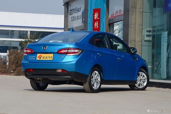 2016款锐3 1.6L CVT尊享型天窗版