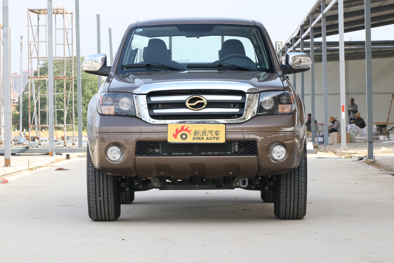 2018款中兴威虎 2.5T柴油国V两驱豪华型中双XD25T5