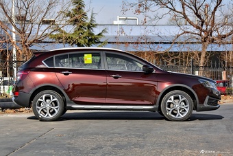 2018款吉利远景S1 1.5L手动锋享型