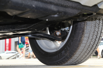 2016款风度MX6 2.0L自动两驱梦想版