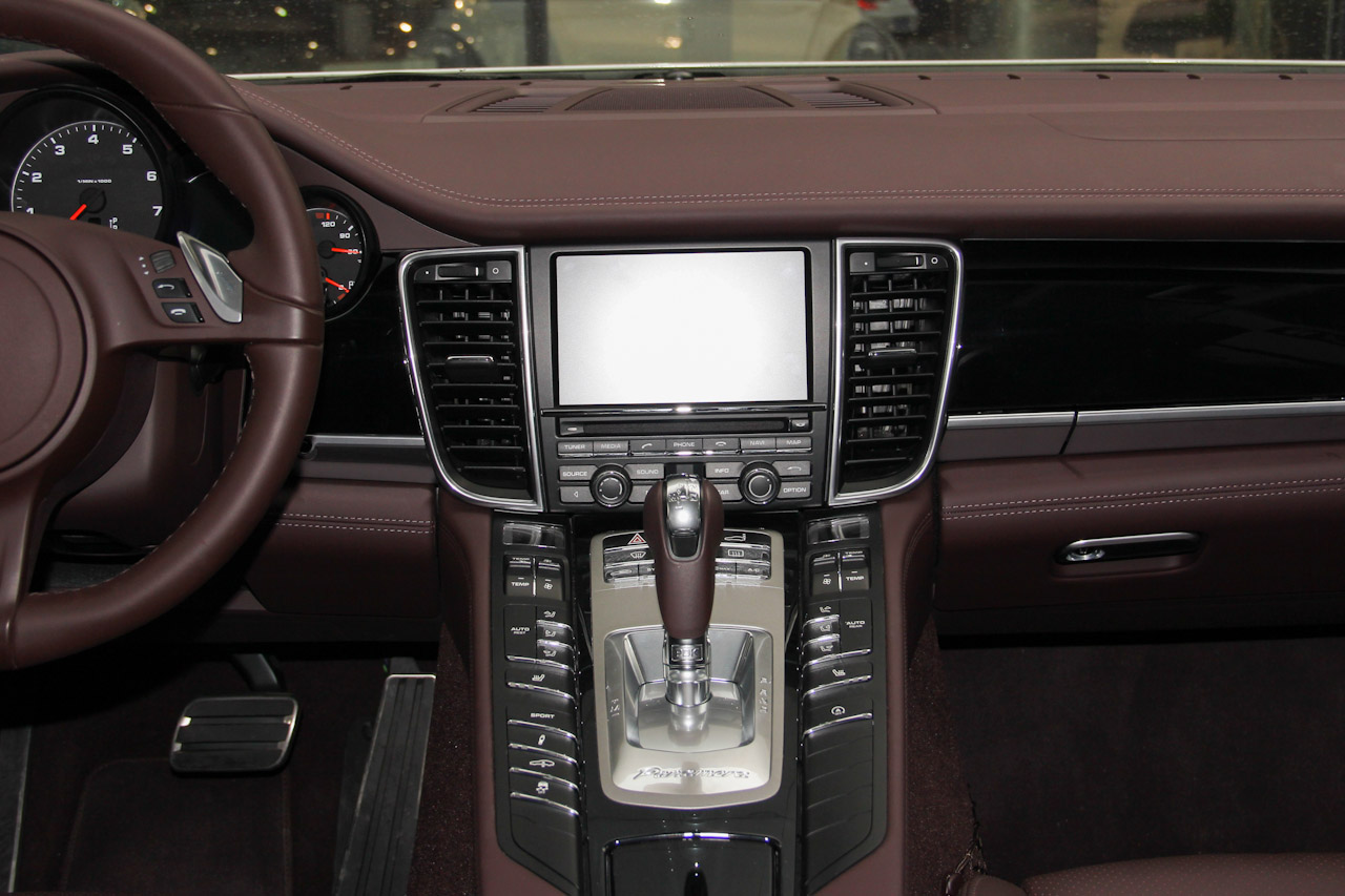 2014款保时捷Panamera 3.0T