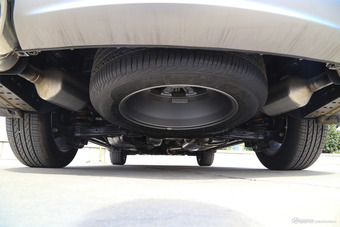 2017款格越2.0T自动7座四驱舒适版