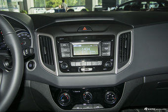 2017款现代ix25 1.6L自动智能型