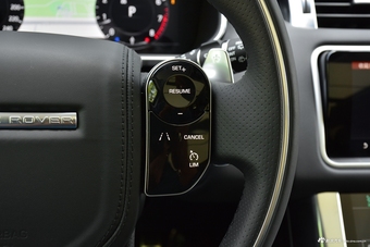 2018款揽胜运动版3.0自动V6 HSE Dynamic