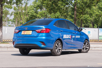 2018款逸动DT 1.6L手动尊享型