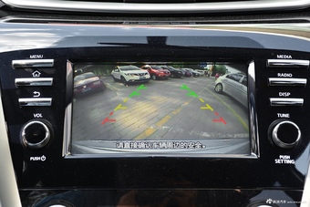 2017款楼兰2.5L自动XL两驱智尚版 