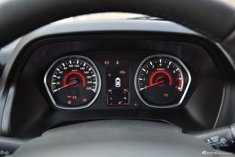 2017款东南DX3 1.5L手动豪华型