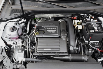 2018款奥迪A3 30周年型1.4T自动Sportback 35TFSI运动型