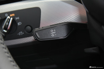 2017款奥迪A5 2.0T自动Sportback 45 TFSI时尚型