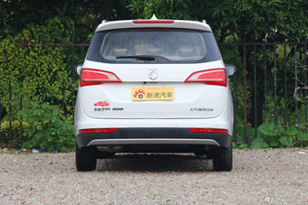 2017款宝骏730 1.8L iAMT豪华型7座