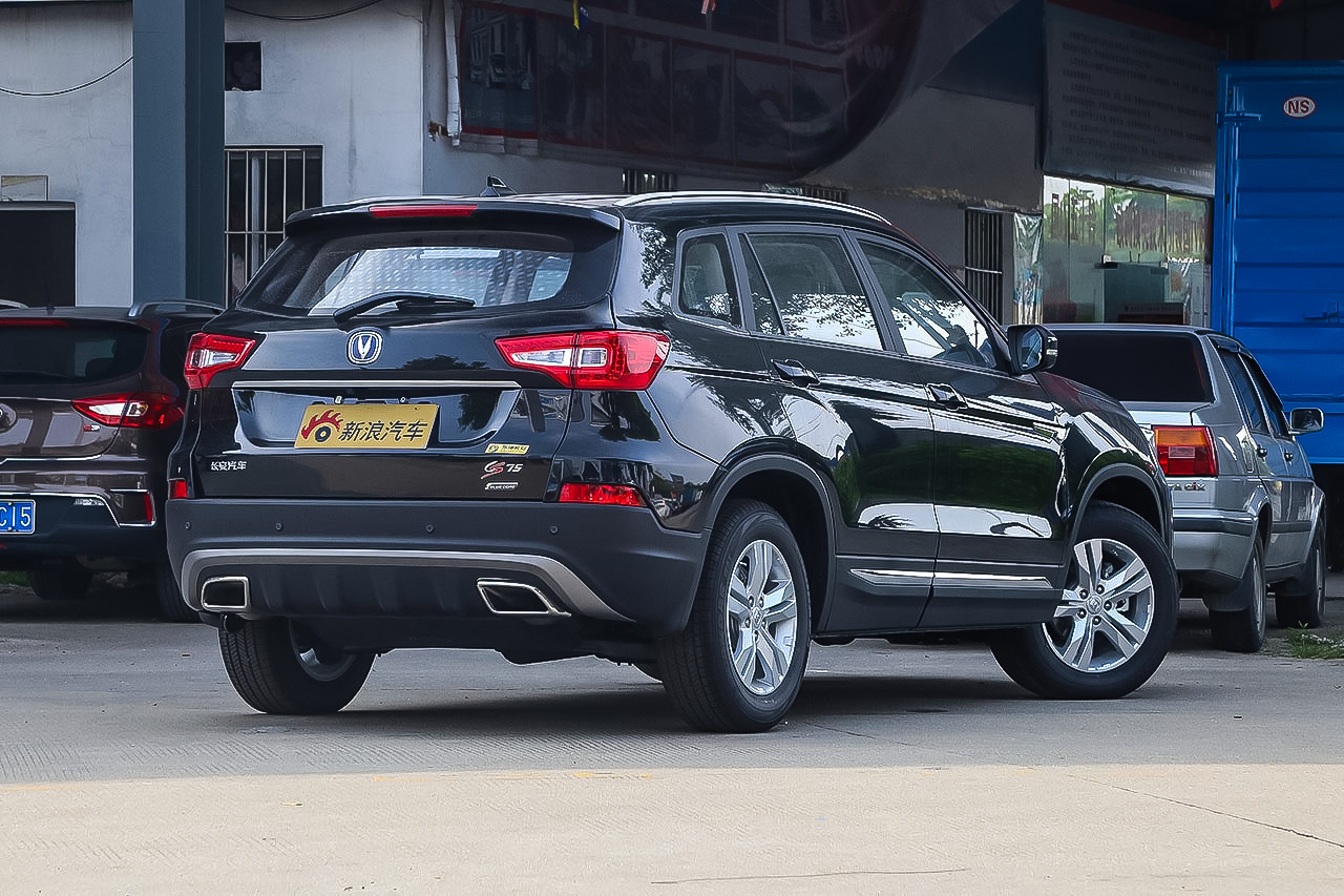 2016款长安CS75 1.8T自动尊荣型